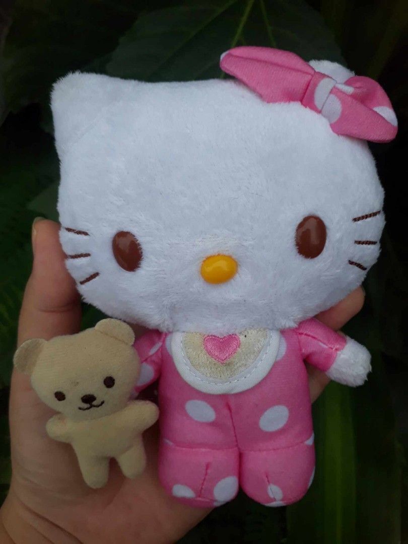Hello Kitty McDonalds Plush (Category: Plushies & Soft Toys) located in Tuguegarao City. Submitted by Azzykimee (Listing ID 1340767921, Image 1). Description: ❗Actual Item Posted, What you see is what you get 🥰 ❗Color may differ. personally due to lightning ❗ Check Every photo provided ❗This item may look new but still, pls., do manage your expectations. This may not be in mint condition anymore. ☺️ Message me for more info Happy Shopping 🌸🥰.