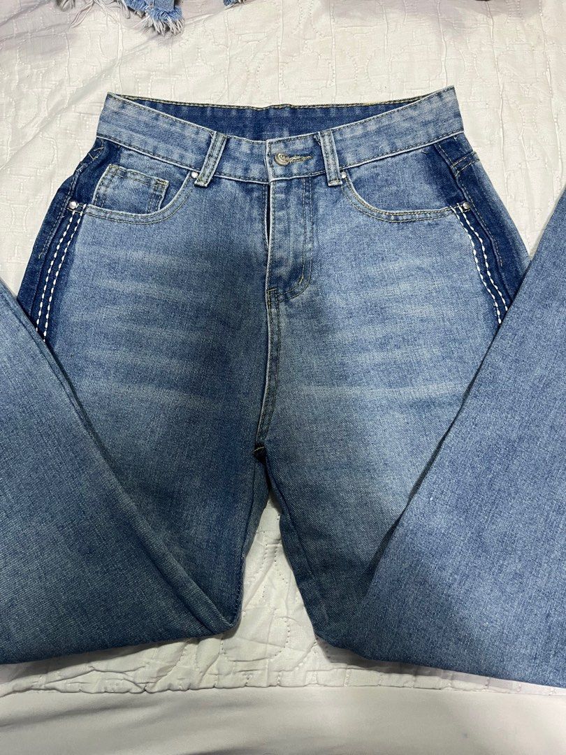 Highwaist Jeans (Category: Jeans) located in Malabon City. Submitted by manymoon (Listing ID 1340982903, Image 1). Description: Size 26 Length 39.5 With side details (see photo for ref) Highwaist Hard denim.
