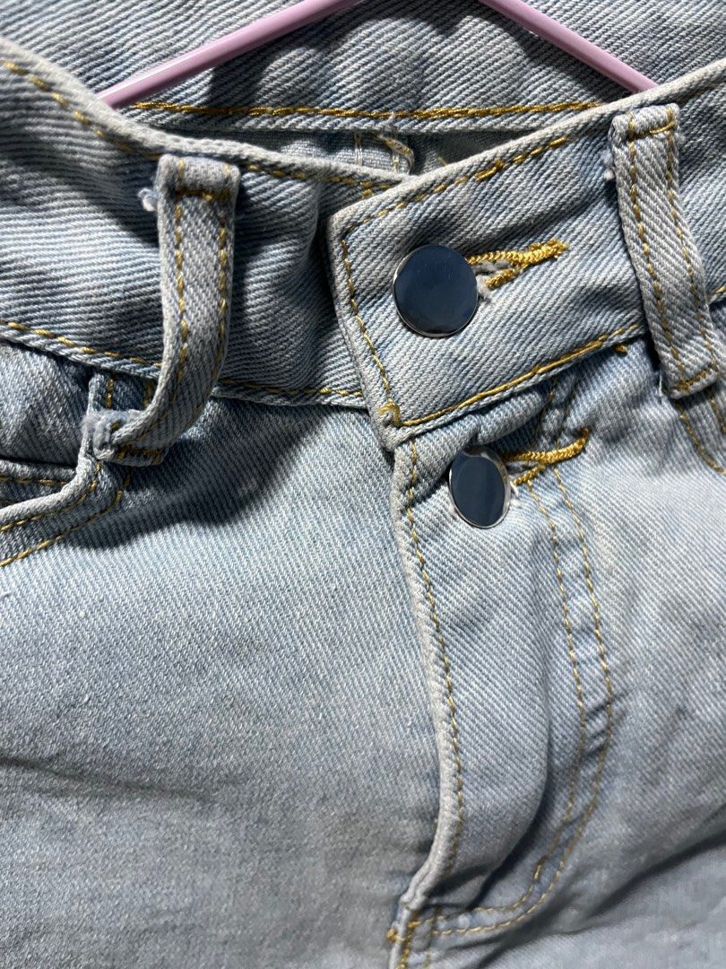 Highwaist shorts (tattered) (Category: Shorts) located in Malabon City. Submitted by manymoon (Listing ID 1340980010, Image 3). Description: Size 22-23 Length: 13 inches Condition: well used Malabon area .