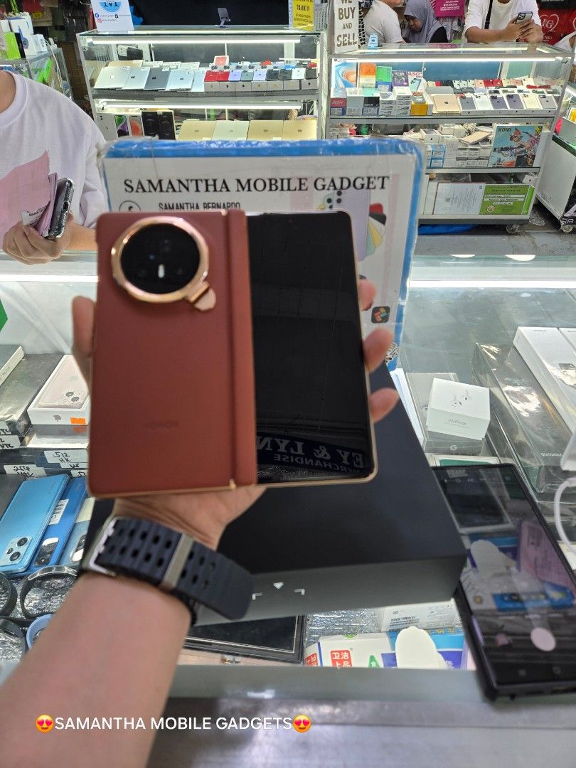 Honor Magic V3 16gb 512gb Openline Snapdragon (Category: Android Others) located in Manila. Submitted by lenweltong05295 (Listing ID 1340967462, Image 3). Description: Honor Magic V3 16gb 512gb Openline Snapdragon Brandnew Sealed with Warranty Onhand Stock.
