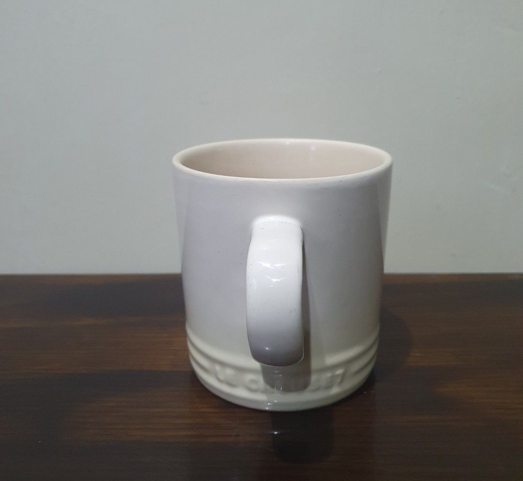 Le Creuset Mug (Category: Coffee & Tea Tableware) located in Davao. Submitted by rare_finds_dvo_trd (Listing ID 1340974425, Image 2). Description: w/ tiny factory defect on handle. ***auto pass on low baller pls..