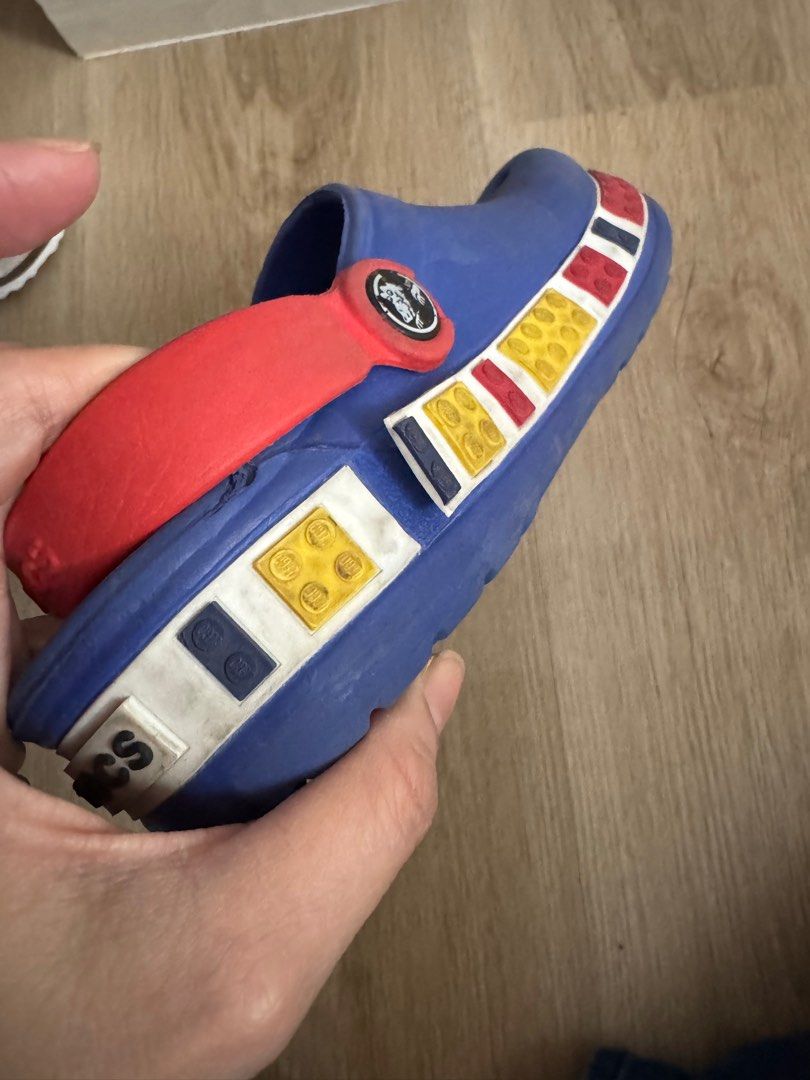 Lego Crocs (Category: Babies & Kids Fashion) located in Quezon City. Submitted by aiceev (Listing ID 1340950648, Image 3). Description: Needs to be cleaned .
