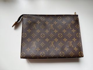 Louis vuitton toiletry pouch 26 store