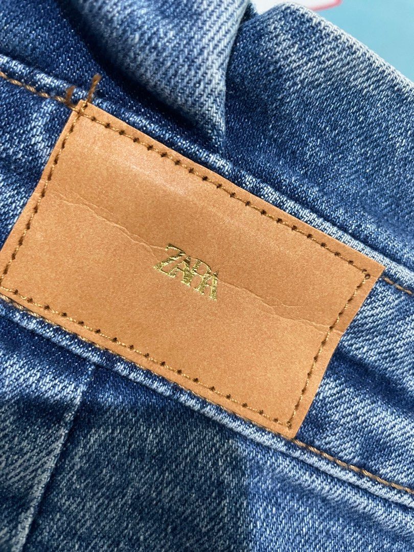 ORIGINAL ZARA SHORTS (Category: Shorts) located in Gumaca. Submitted by manraya (Listing ID 1340889729, Image 3). Description: Waistline size 34-36 .