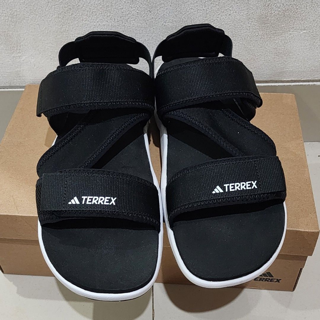 Sandal Gunung Adidas Terrex Sumra original 43, Fesyen Pria
