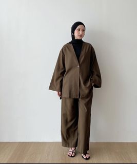 (Kategori: ) berada di . Dikirim oleh araya05 (ID iklan 1341027945, Gambar 1). Deskripsi: .