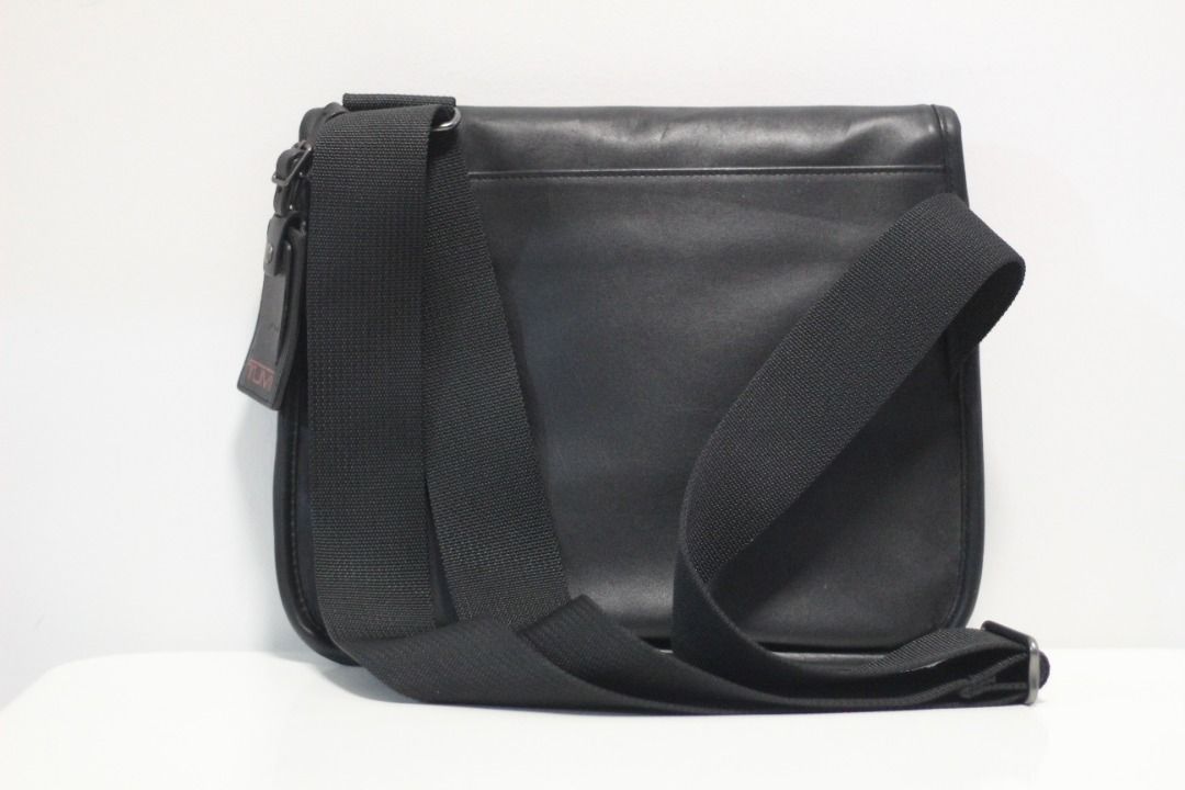Tumi 92105D4 Leather Small Flap Body Bag crossbody sling bag