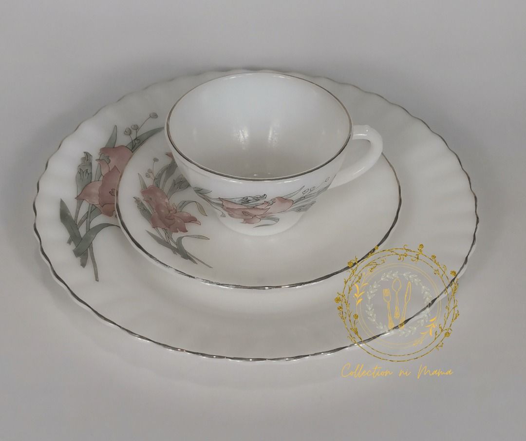 Vintage Best Cerastone Dinnerware Starter Set (Category: Dinnerware & Cutlery) located in Manila. Submitted by collectionnimama (Listing ID 1341013407, Image 3). Description: •12 piece Dinnerware Starter Set •Indopal Milk Glass Material •4pcs 10" Plate •4pcs 6" Saucer •4pcs Cup •Color: White •Flower Strand Design •Best Cerastone Brand •Made in China •Condition: Brand New, Vintage, Never Been Used •Decluttering •Does not come with original box •As