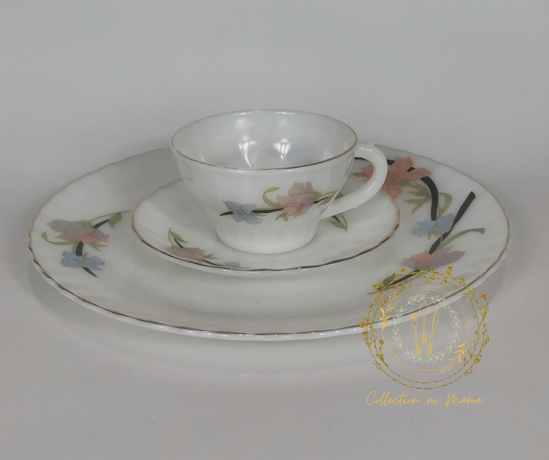 Vintage Indopal Milkglass Dinnerware Starter Set (Category: Dinnerware & Cutlery) located in Manila. Submitted by collectionnimama (Listing ID 1341012955, Image 3). Description: •11 piece Dinnerware Starter Set •Indopal Milk Glass Material •3pcs 10" Plate •4pcs 6" Saucer •4pcs Cup •Color: White •Flower Strand Design •Made in China •Condition: Brand New, Vintage, Never Been Used •Decluttering •Does not come with original box •As is where is •Pictu