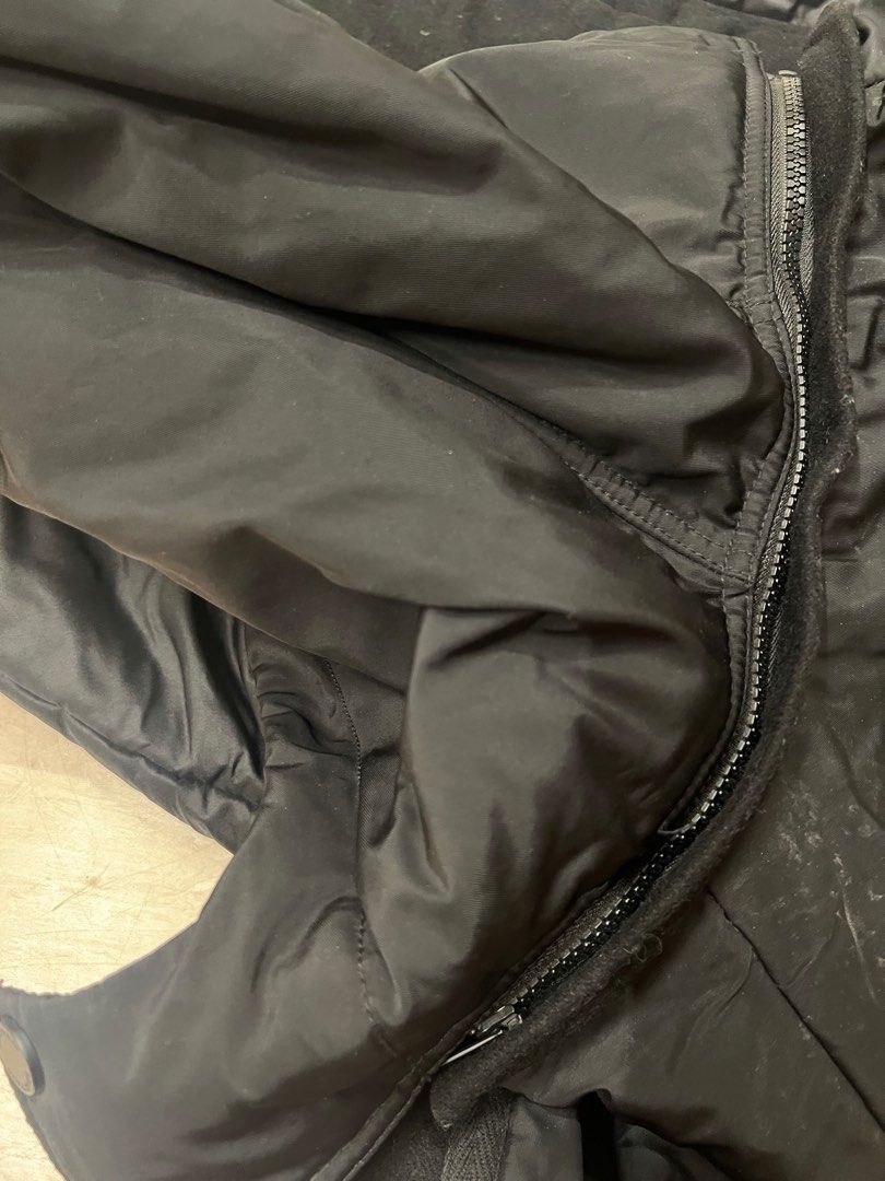 Winter Jacket (Category: Other Sports Equipment and Supplies) located in Singapore. Submitted by gatsbythewestie (Listing ID 1340988376, Image 3). Description: Same like my other post, this is a Jack Jones winter jacket can use up to -5degC and condition still good. Looks like a biker style and the hoodie can remove with the zipper Size 175/98A should be around S to M and shoulder to shoulder is 45cm Bought from jackjones shop in Beijing .
