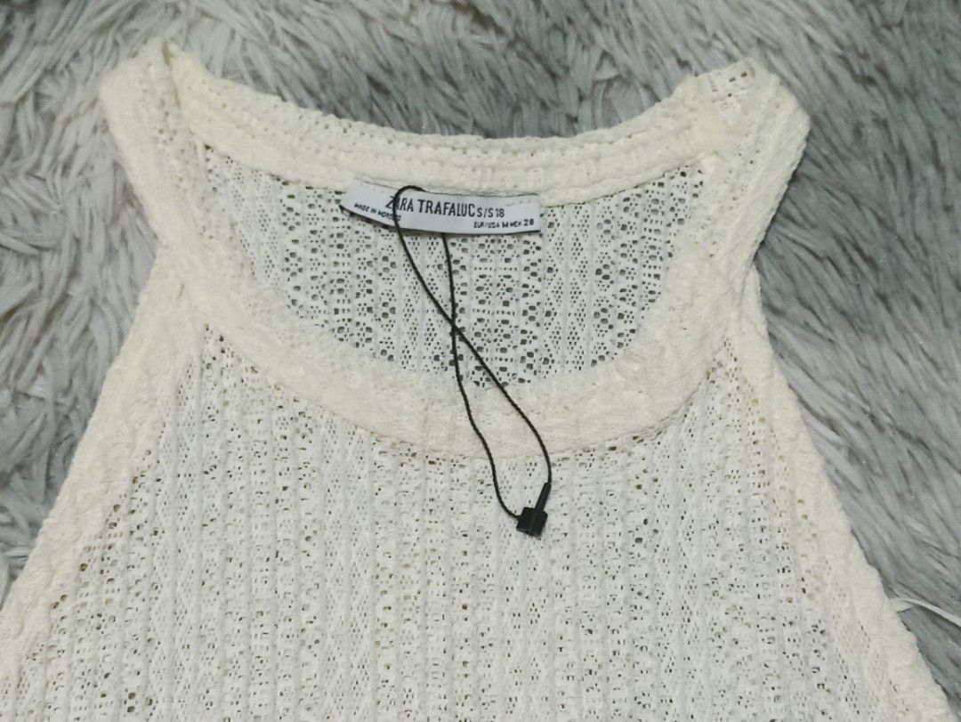 Zara Women Halter Top (Category: Others Tops) located in Alaminos. Submitted by aj_collection28 (Listing ID 1337991006, Image 3). Description: Color: Cream Size: Medium Dimes: 14.5W x 23L Excellent Condition No issue Loc. Pangasinan DM now..