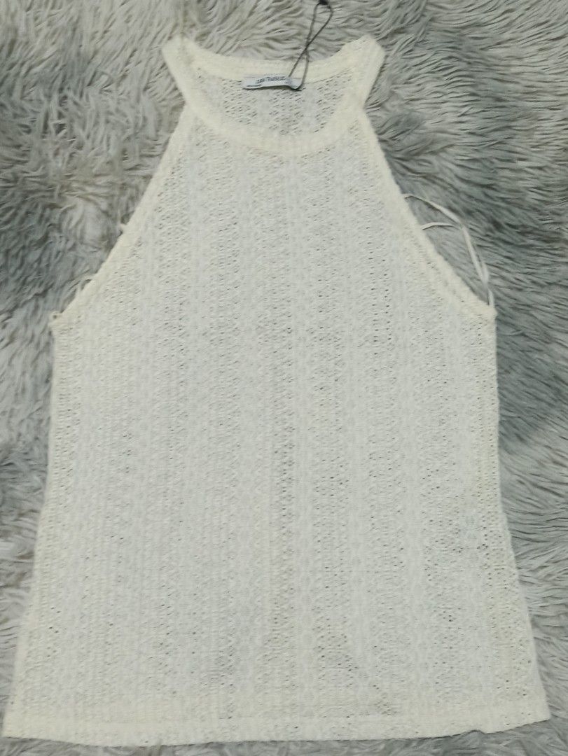 Zara Women Halter Top (Category: Others Tops) located in Alaminos. Submitted by aj_collection28 (Listing ID 1337991006, Image 2). Description: Color: Cream Size: Medium Dimes: 14.5W x 23L Excellent Condition No issue Loc. Pangasinan DM now..