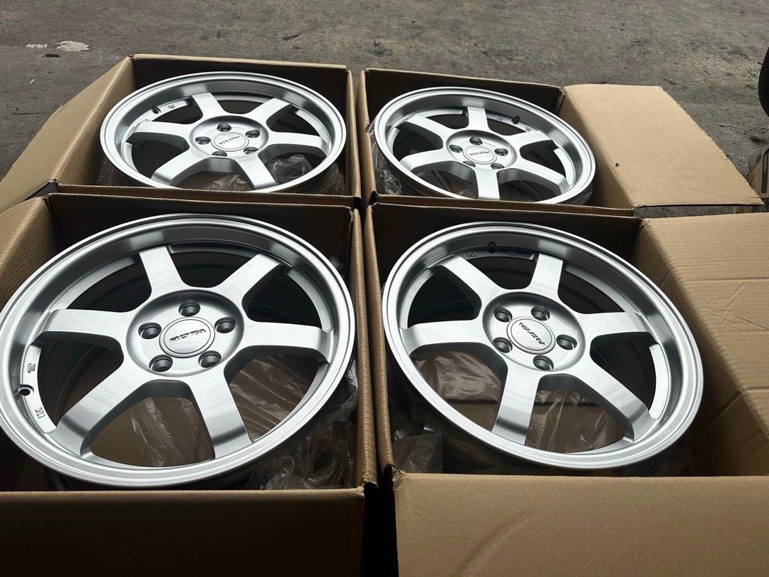 16” Rota Grid Silver 5Holes pcd 100 mags Brandnew (Category: Mags and Tires) located in Quezon City. Submitted by mindanaotyrehaus (Listing ID 1340926331, Image 3). Description: 4pcs 16” Rota Grid Racing Silver Brandnew Magwheels 5 Holes PCD 100 x7 width/ offset 40 sold as set 4pcs for 31,000 pesos Mags only *price may change without prior notice *txt or call us to check availability * fix price * Cash transaction/ GCash/ Paymaya/BDO /BPI /Metrob