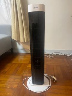 （分類：）位於 。 由 fluffypikas 提交（商品編號 1341108719，圖片 1）。簡介： 。