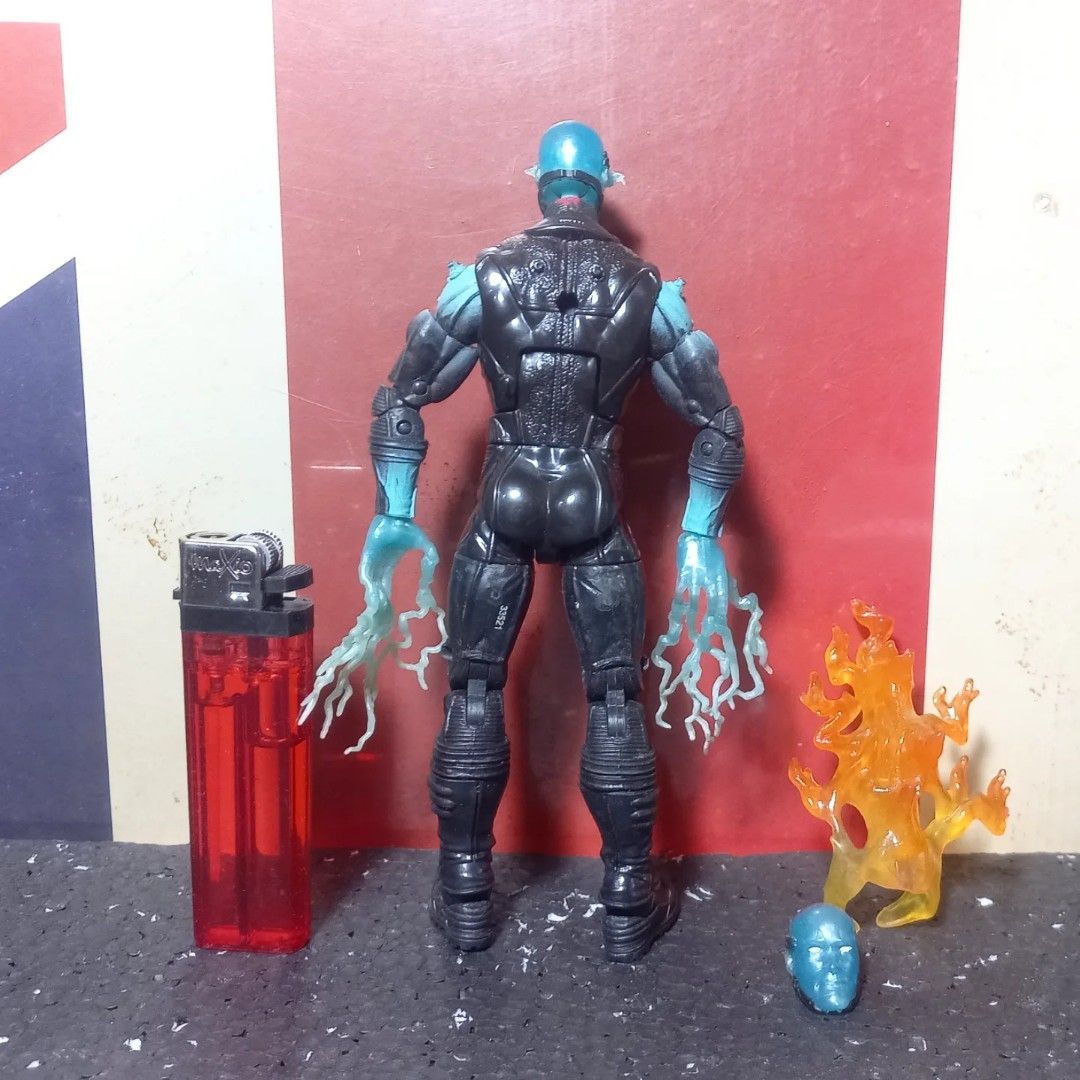 action figure of Electro from the Marvel Legends series, Toys ...