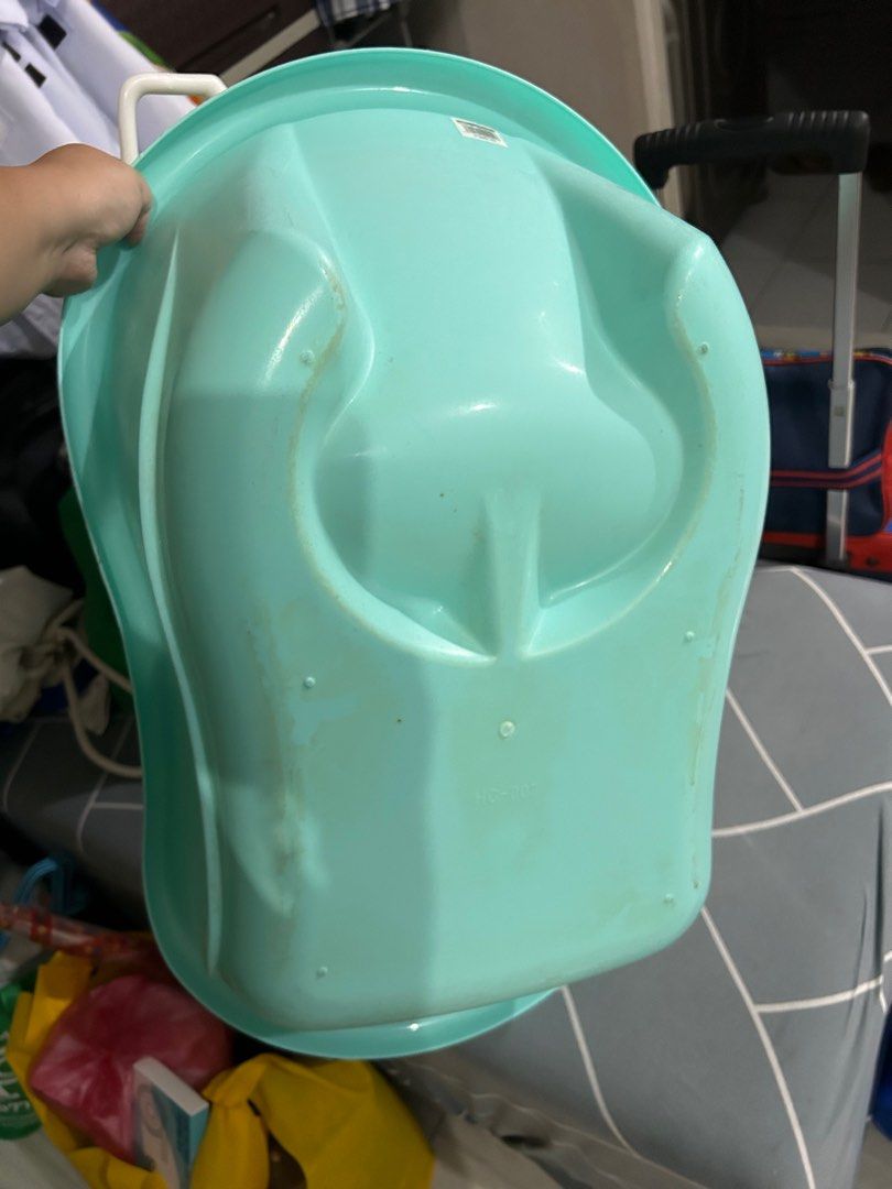 Baby Bath with Net (Category: Changing Tables & Stations) located in Paranaque City. Submitted by allthatclutterph (Listing ID 1341096110, Image 3). Description: .
