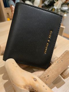 （分類：）位於 。 由 yoonisang 提交（商品編號 1341141603，圖片 1）。簡介： 。