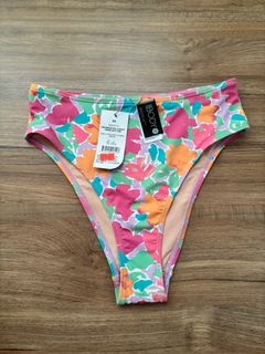 (Category: ) located in . Submitted by preloved.closet22 (Listing ID 1341098376, Image 1). Description: .