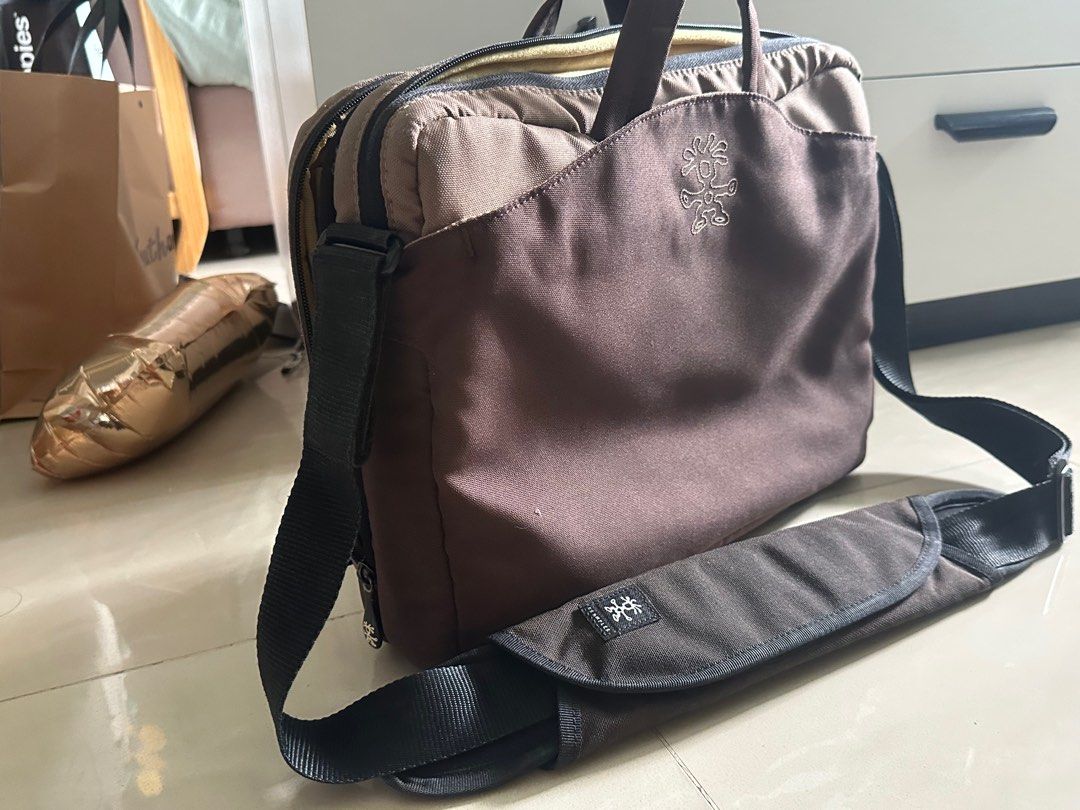 Crumpler laptop bag in Good condition, Computers & Tech, Parts ...