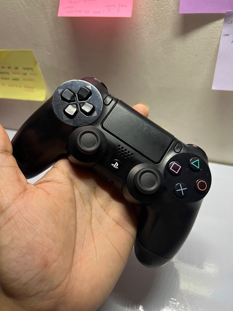 DS4 V1 Controller for PS4 For Sale (Category: Controllers) located in Manila. Submitted by jtt21 (Listing ID 1341101487, Image 1). Description: For sale DS4 V1 Controller original Price: 1k fixed Inclusion: Controller only Location: Sta. Cruz Manila Pick up or Lalamove/Grab Rfs: Extra.
