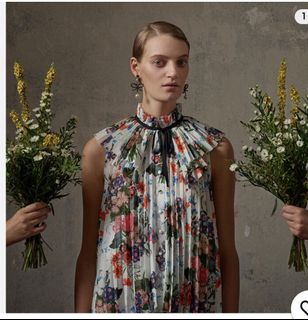 (Category: ) located in . Submitted by valcloset (Listing ID 1341194068, Image 1). Description: .