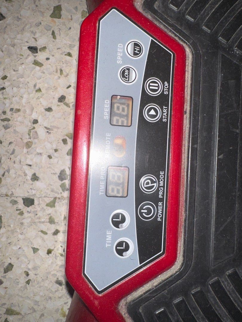 Exercise machine (Category: Cardio & Fitness Machines) located in Singapore. Submitted by sindochoice (Listing ID 1341074751, Image 2). Description: Exercise machine with remote control .