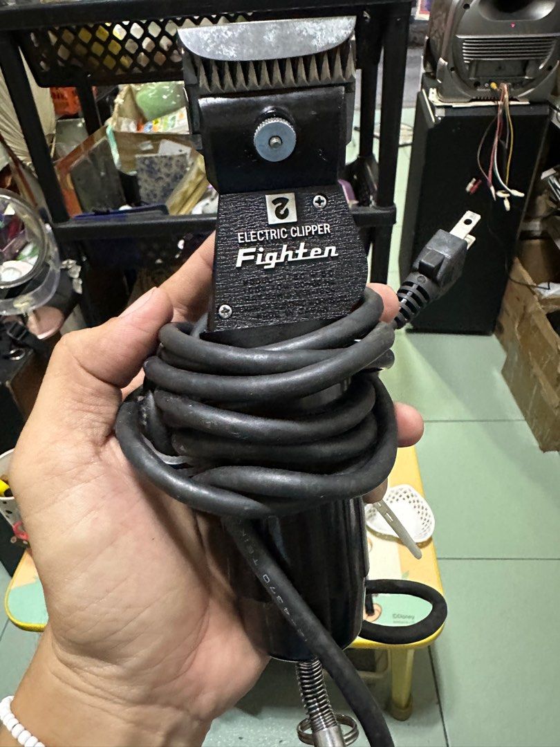 Hair Clipper (Japan) 100volts (Category: Hair) located in Rodriguez. Submitted by pwestoonlinestore (Listing ID 1341151852, Image 1). Description: Location: Montalban Rizal .