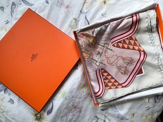 （分類：）位於 。 由 ere22hk 提交（商品編號 1341088447，圖片 1）。簡介： 。