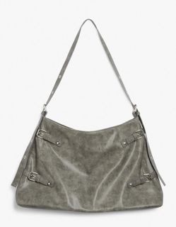 (Category: ) located in . Submitted by the.impulsive.shopper (Listing ID 1341205345, Image 1). Description: .