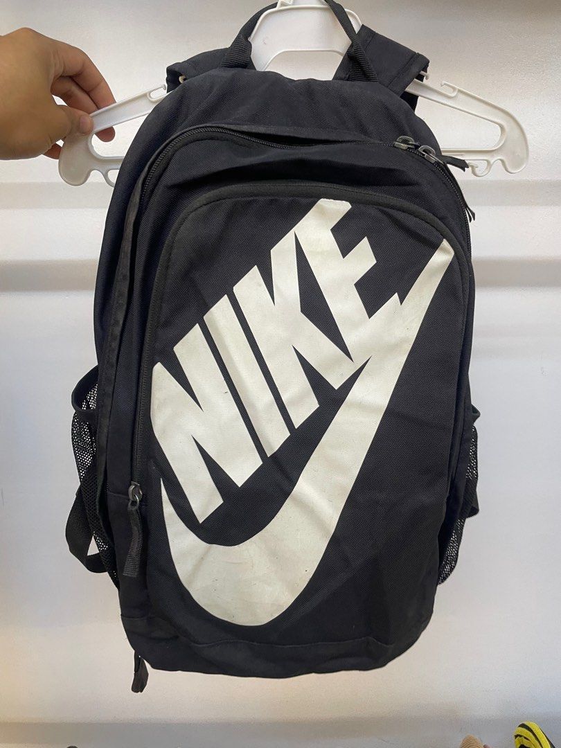 Nike Hayward Futura Backpack (Category: Backpacks) located in Quezon City. Submitted by carpedean01 (Listing ID 1341137674, Image 1). Description: Nike Hayward Futura Backpack Black white 25L Good condition Signs of usage ( last pic ) Needs cleaning 1499 only Rfs: declutter Loc: Commonwealth Qc.