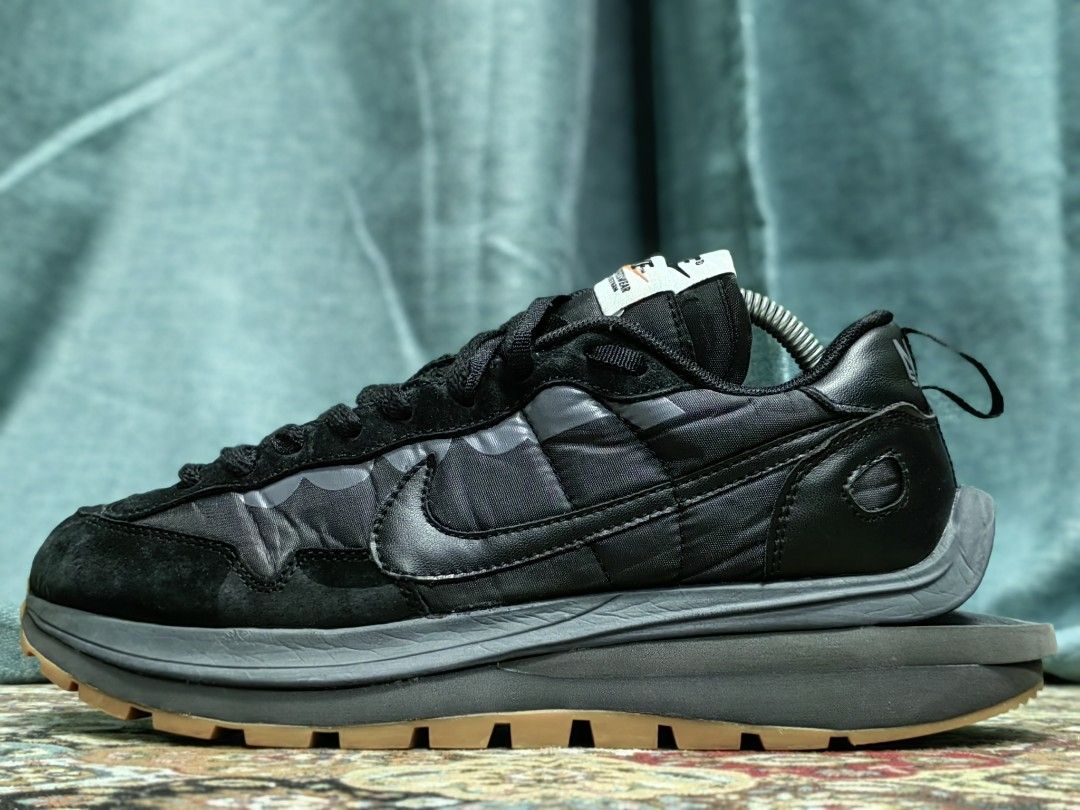 NIKE SACAI SPORTSWEAR TRIPLE BLACK TAPAK GUMSOLE 7.5UK (26.5CM), Men's  Fashion, Footwear, Sneakers on Carousell