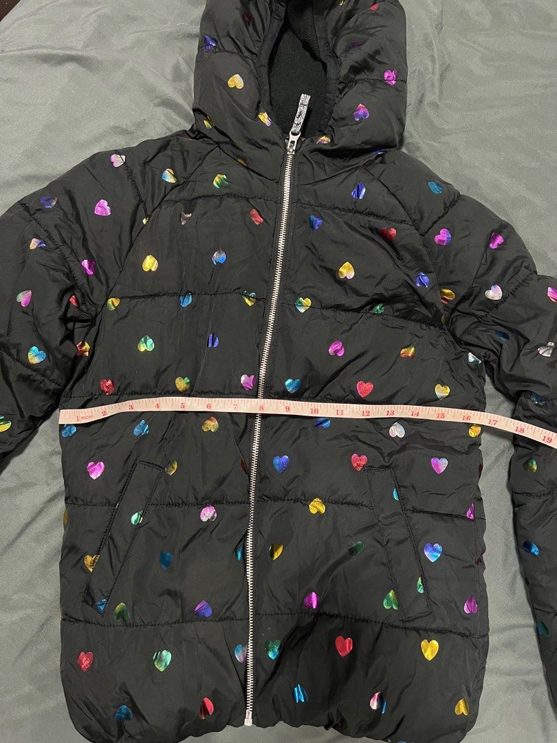 Old Navy Puffer Jacket with Colorful Hearts (Category: Coats, Jackets and Outerwear) located in Pasig City. Submitted by mjqueen (Listing ID 1341212884, Image 2). Description: Old Navy Black Puffer Zip-Up Jacket with Colorful Hearts size: XL 14 measurement using tape measure shoulder to bottom: 23 inches chest: 16.5 inches arms: 23 inches.