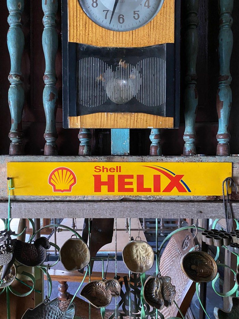 Iklan Shell Papan Iklan Shell Helix Antik, Furniture & Home Living, Home Decor ...