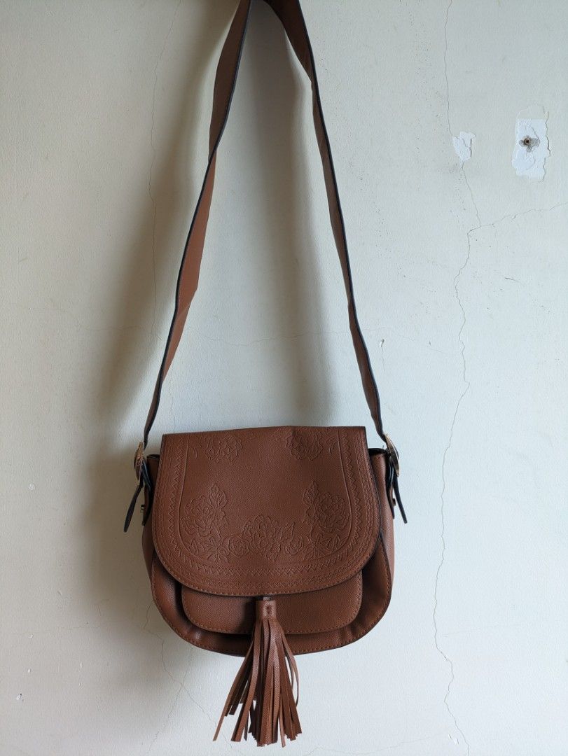 Primark messenger bag discount