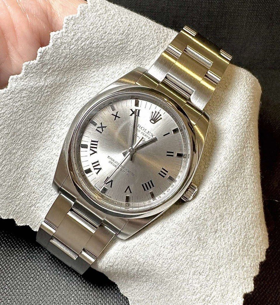 Rolex Air King 31mm (Category: Luxury Watches) located in Quezon City. Submitted by luxurybrokerph (Listing ID 1341145989, Image 2). Description: with box manual card tags good as new guaranteed authentic.