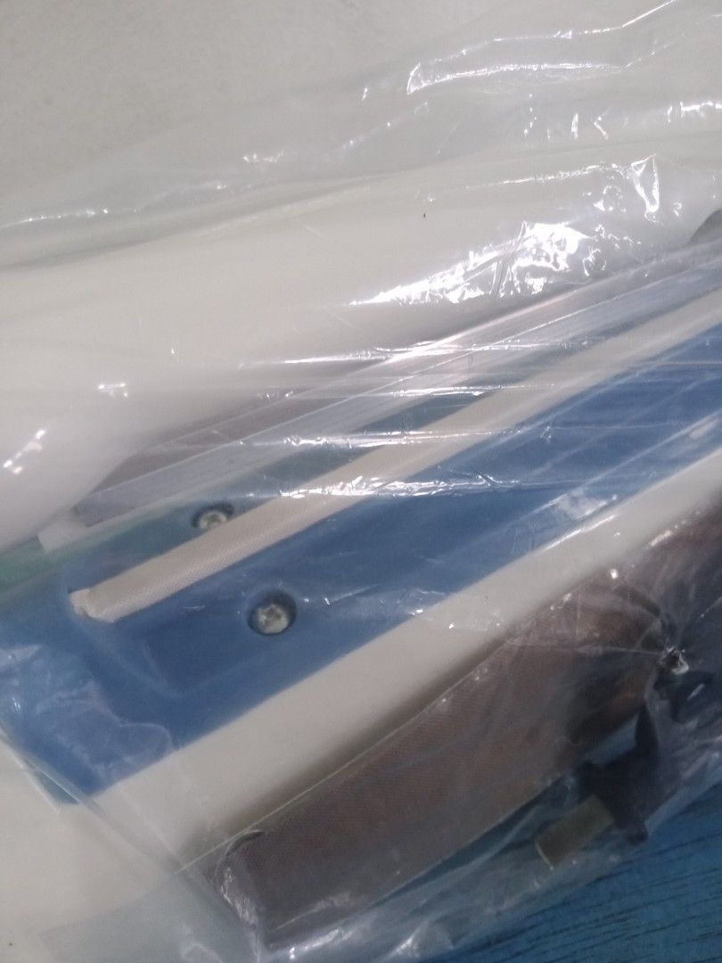 Sealer (Category: Office & Business Technology) located in Makati City. Submitted by clutterms (Listing ID 1341061061, Image 3). Description: sealer rfs: not using anymore. decluttering pick up location: pembo, taguig shipping schedule: tuesday only sf shouldered by buyer.