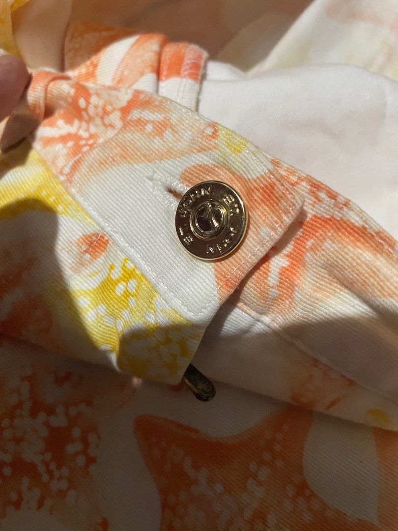 St. John by Marie Gray Starfish Trousers (Category: Jeans) located in Dumaguete. Submitted by overthrifted (Listing ID 1341190481, Image 3). Description: Authentic Riri on zip 30x35 No issue Luxury brand ng US inspired sa chanel.