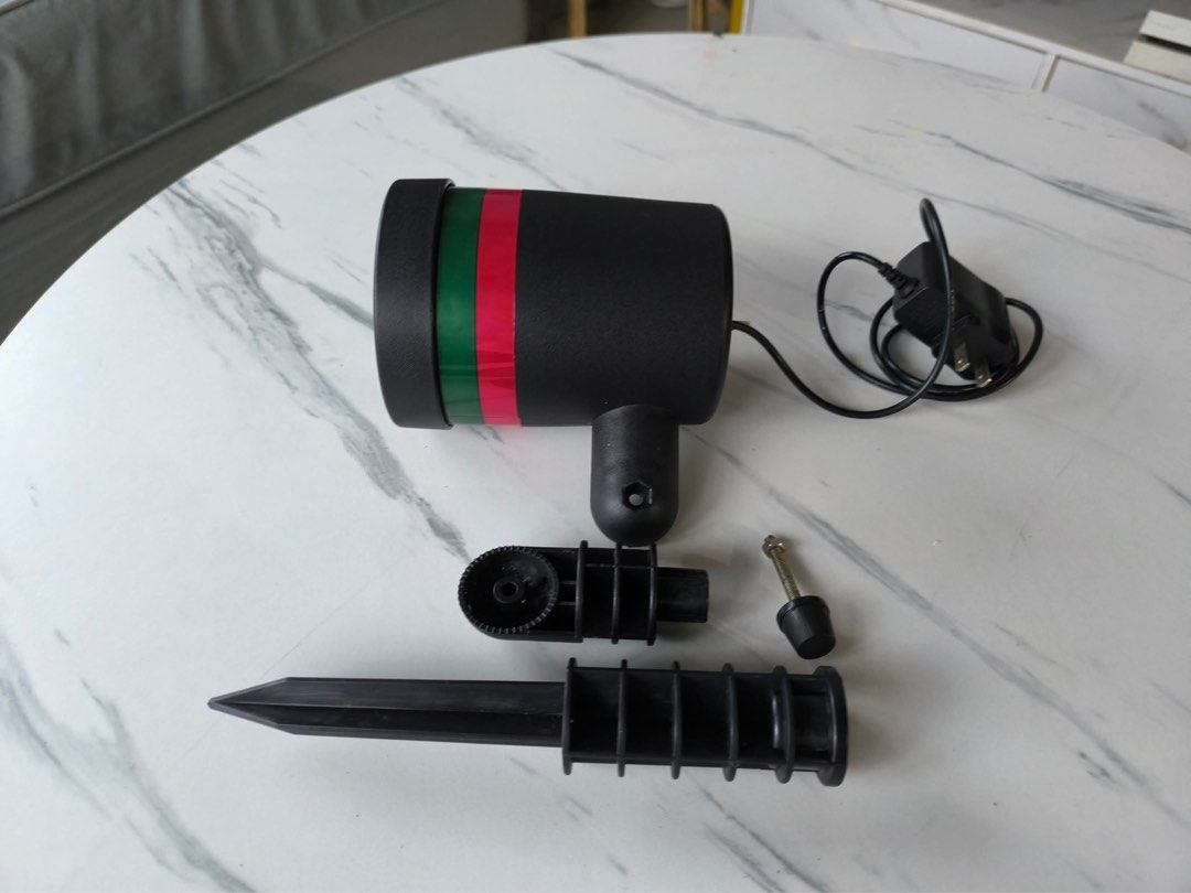 Star Shower Laser Light (Category: Lighting) located in Bacoor. Submitted by mydeclutt (Listing ID 1341076902, Image 2). Description: Never used, box have imperfections due to long storage but product is undamaged and working Retails for PHP290+ in other stores.
