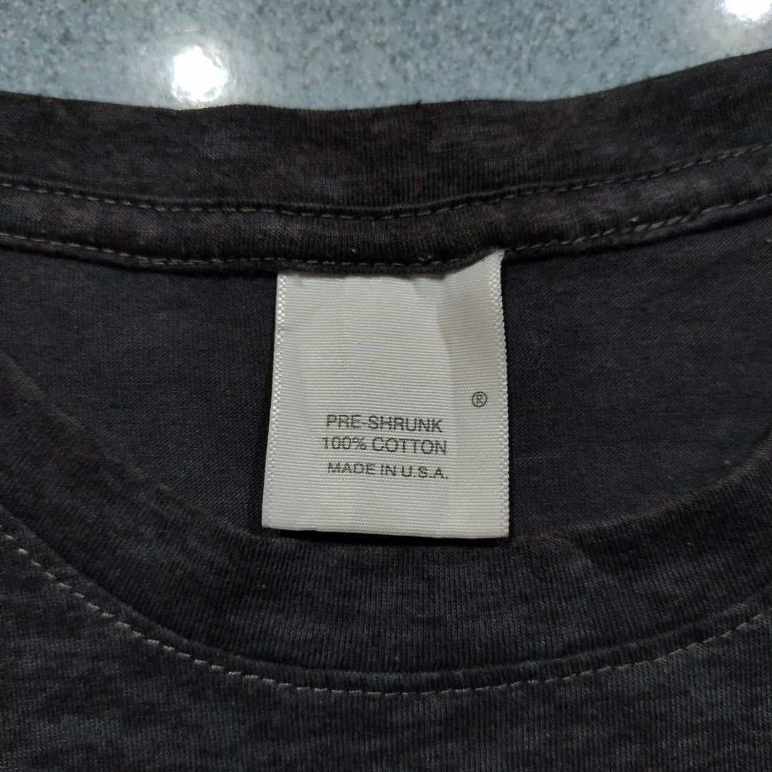 Supreme x Louis Vuitton shirt (Category: Luxury Apparel) located in Floridablanca. Submitted by vintager12 (Listing ID 1341108759, Image 3). Description: Brand: Supreme x Louis Vuitton Dimes: Burst-21 Waist-21 Length-29 Color rate: 9/10 Condition: Excellent Issue: none.