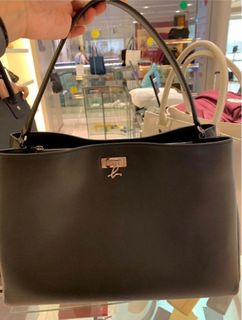 （分類：）位於 。 由 agnes234566 提交（商品編號 1341363357，圖片 1）。簡介： 。