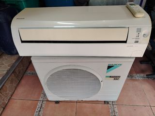 Aircon Daikin 1.5hp full inverter