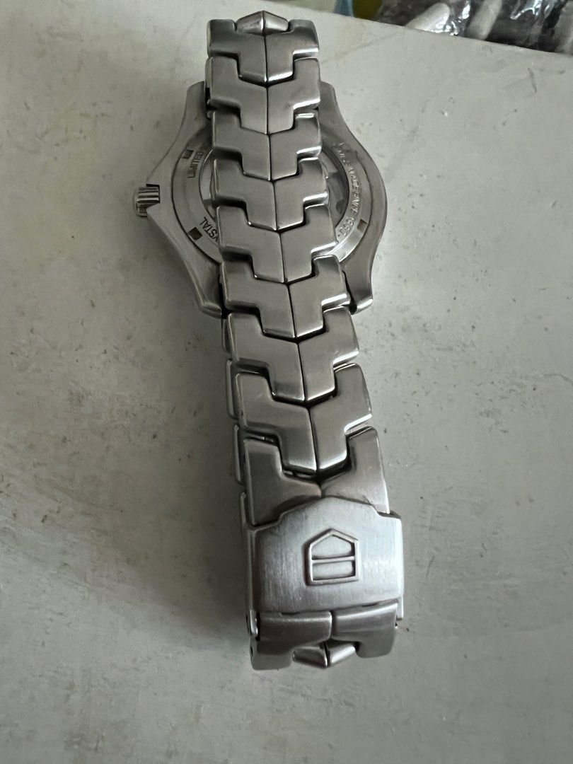 Automatic watch (Category: Watches) located in Singapore. Submitted by xiaofeng1979 (Listing ID 1341319923, Image 2). Description: Tiger woods limited edition, Series number: 3083/5000 .