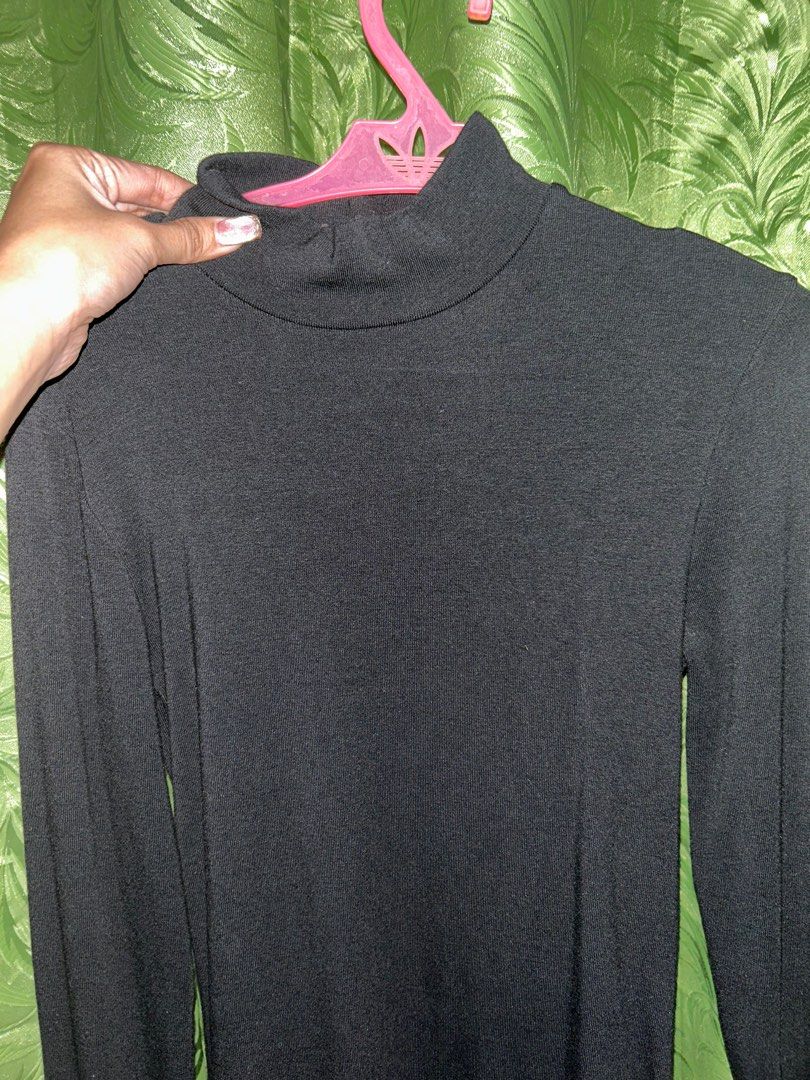 Bershka longsleeve dress (Category: Dresses) located in Naic. Submitted by angelxclothes (Listing ID 1278694050, Image 3). Description: Never been used .