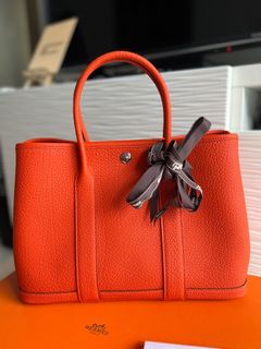 (Category: ) located in . Submitted by gen_luxe (Listing ID 1164284115, Image 1). Description: .