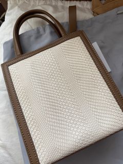 （分類：）位於 。 由 gustanidol 提交（商品編號 1341283087，圖片 1）。簡介： 。