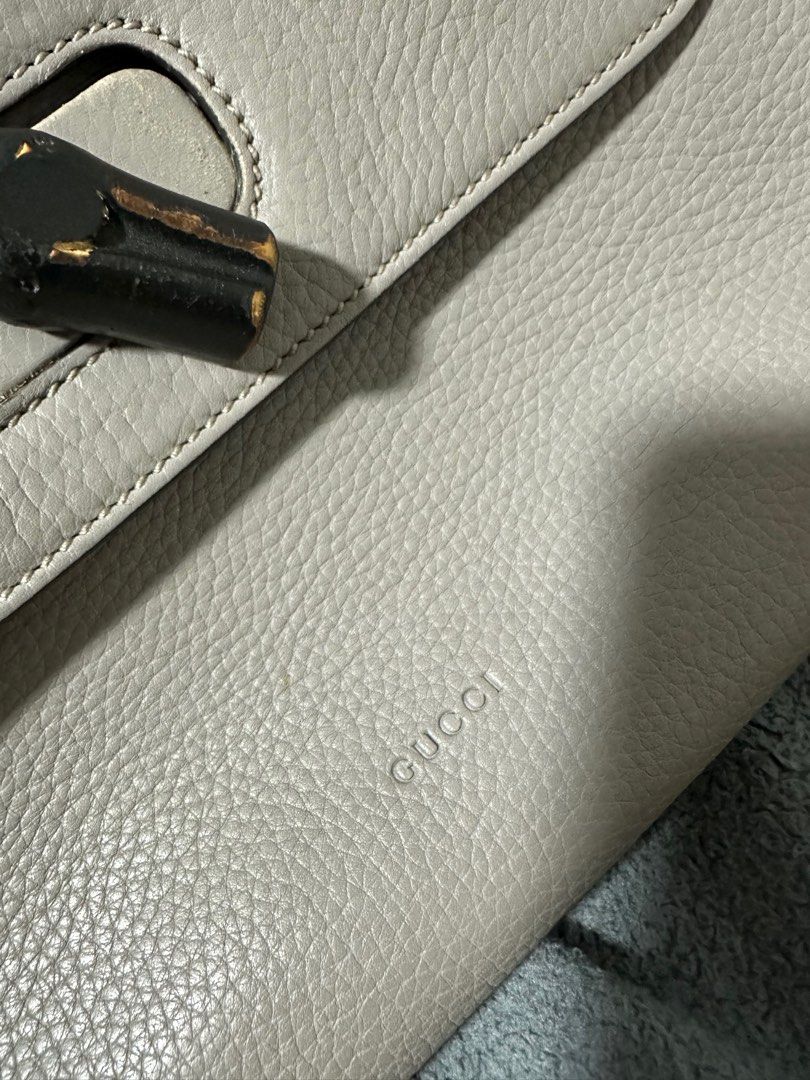 Gucci bamboo top handle bag (Category: Bags & Wallets) located in Singapore. Submitted by vinshshi (Listing ID 1341255128, Image 3). Description: Authentic .