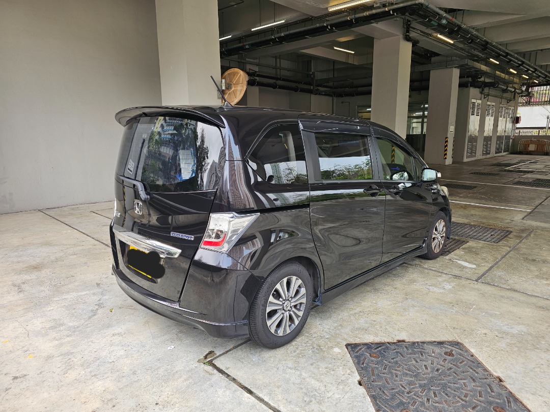 Honda Freed 1.5 Hybrid 1.5 G (A)62863173647489113