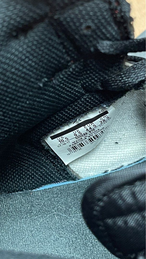 Jordan 1 Bred Toe Size 10.5 (Category: Sneakers) located in Manila. Submitted by deathflips (Listing ID 1341256191, Image 3). Description: Bought from Flight Club NYC in 2018 Used but not abused Size 10.5 Comes with original box Last price.