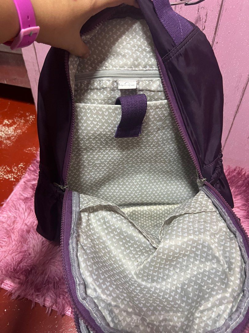 Kipling large back pack (Category: Backpacks) located in Cavite. Submitted by jnizadion12345 (Listing ID 1341412100, Image 2). Description: In very good condition, konting linis lang sa metal at wl akong panlinis kasi. Eto pwede na sa 2-3 days na outing or hand carry mo pang Bora. Dark violet ang kulay, unisex. May gatuldok na flaw sa likod bandang ilalim pero hnd nmn po butas at hindi nmn kita, declare ko lang para sa ubod ng selan 😬 35x43x12cm