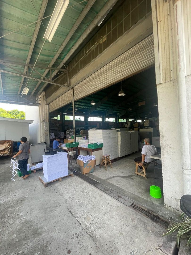 Laguna Technopark Lot & Warehouse for Sale (Category: Lot) located in Makati City. Submitted by raissa_09171728168 (Listing ID 1341255409, Image 2). Description: LAGUNA TECHNOPARK WAREHOUSE FOR SALE Industrial Warehouse Property For Sale located in Laguna Technopark Lot Area = 8600sqm Building Floor Area = 2200sqm with existing well maintained high ceiling warehouse Corner lot P50K/sqm P430M (NEGOTIABLE).